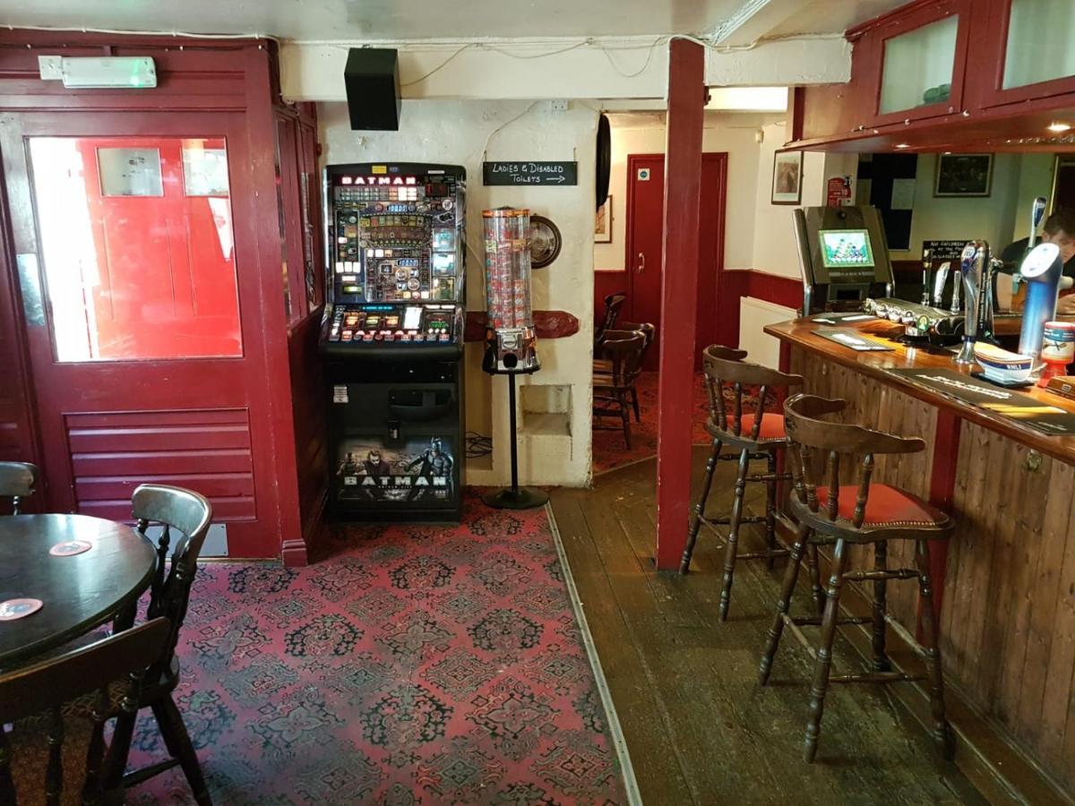 The Railway Inn Dawlish Buitenkant foto