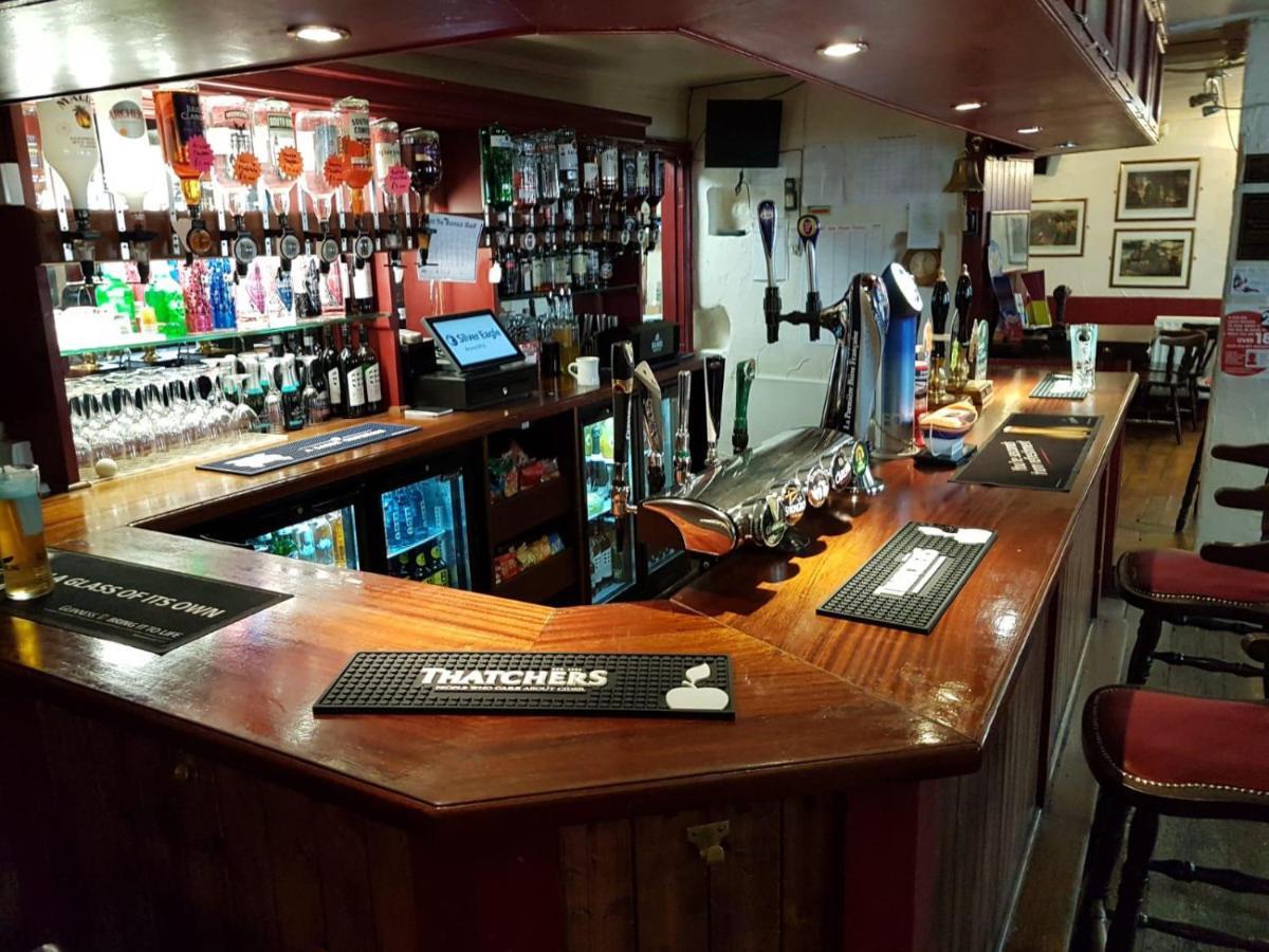 The Railway Inn Dawlish Buitenkant foto