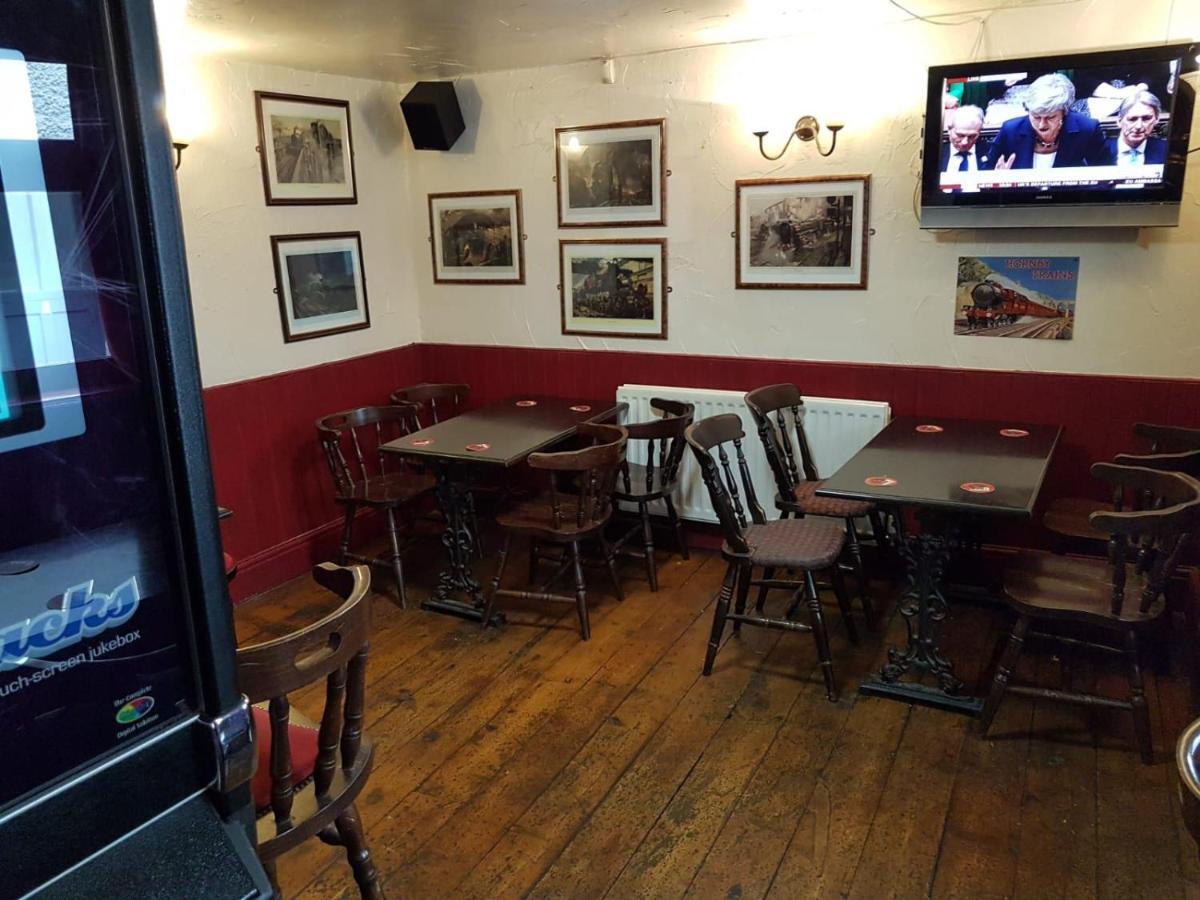 The Railway Inn Dawlish Buitenkant foto